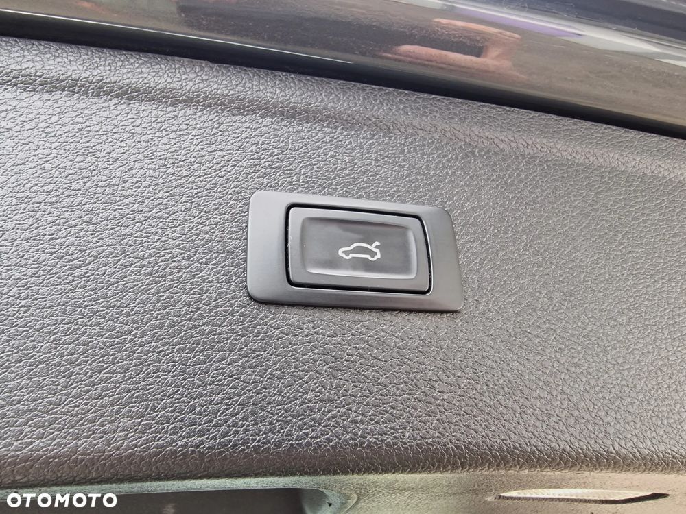 Audi Q5 2.0 TDI Quattro S tronic design - 17