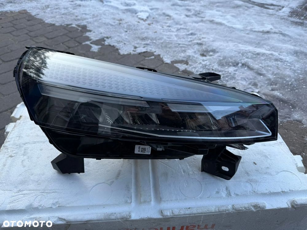 Clio V LIFT reflektor prawy FULL LED