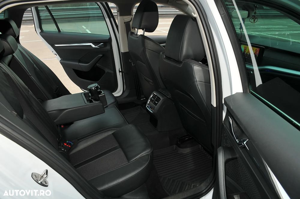 Skoda Octavia 2.0 TDI DSG Style - 6