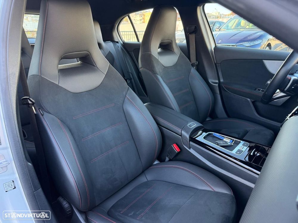 Mercedes-Benz A 250 e AMG Line - 16