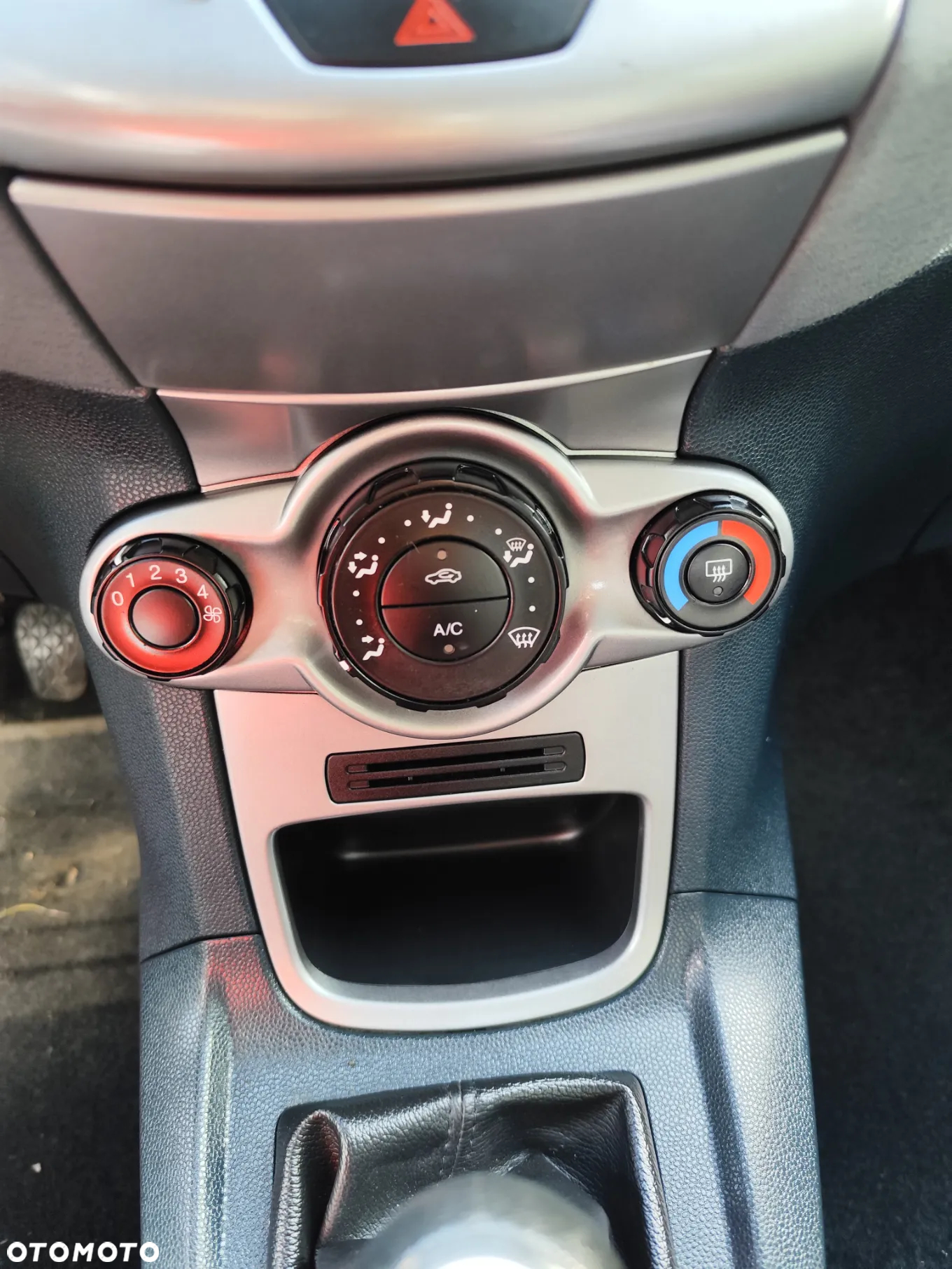 Ford Fiesta 1.6 TDCi Silver X plus - 13