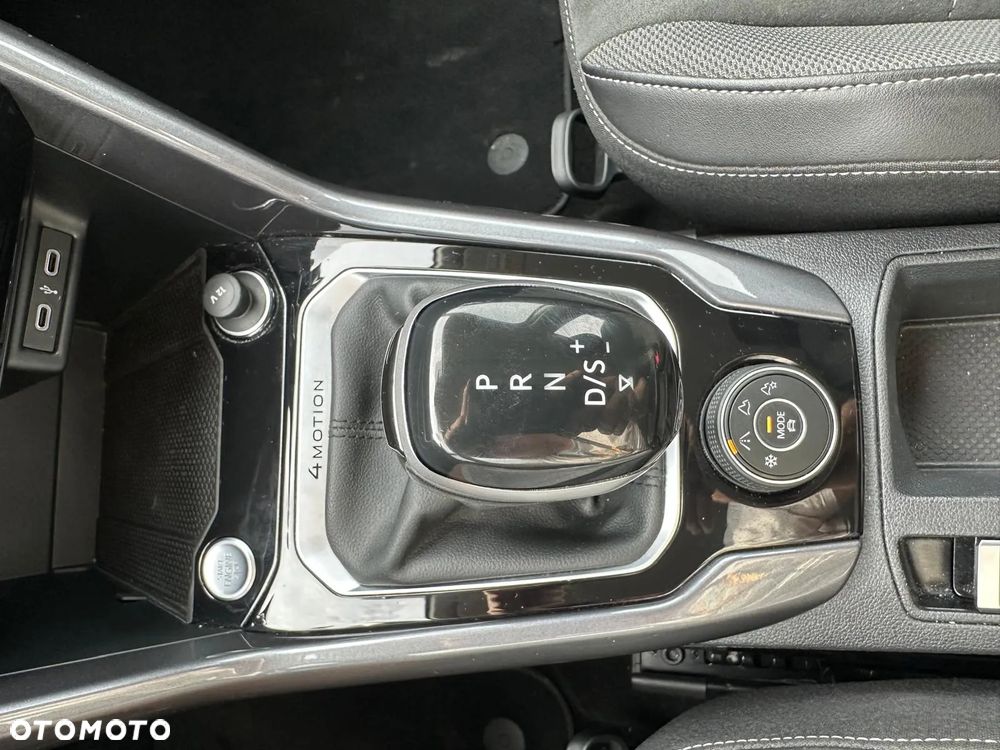 Volkswagen T-Roc 2.0 TDI SCR 4MOTION DSG Style - 17