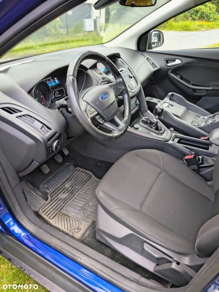 Ford Focus - 11