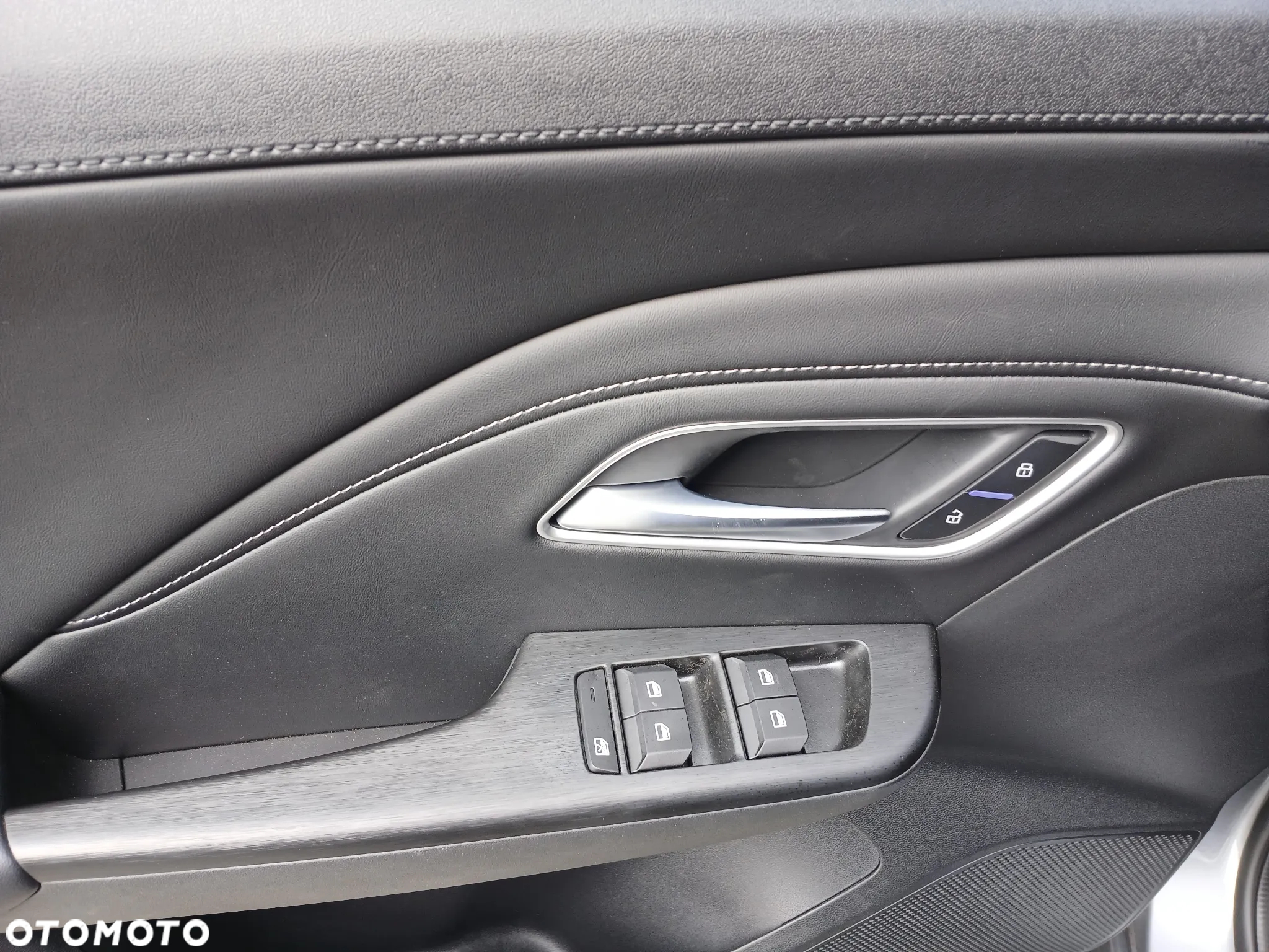 MG ZS Hybrid+ - 18