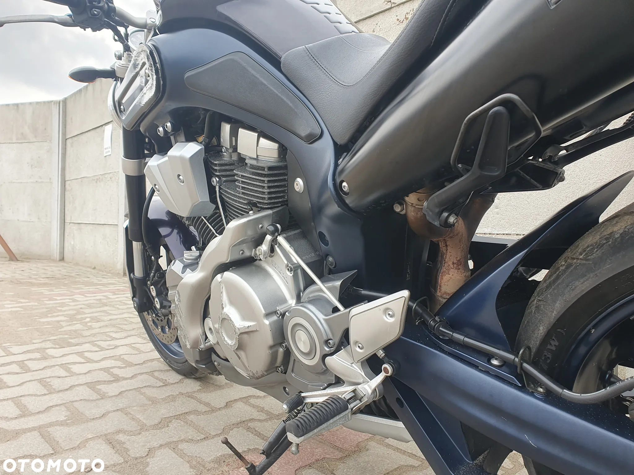 Yamaha MT - 33