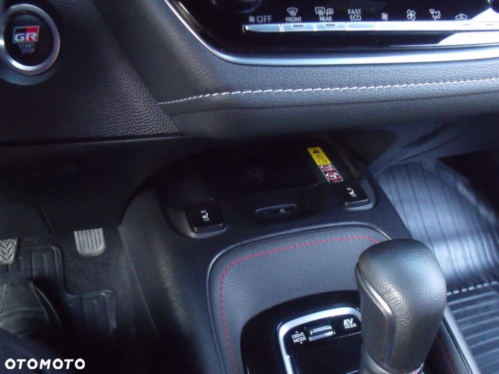 Toyota Corolla 1.8 Hybrid GR Sport Dynamic - 24