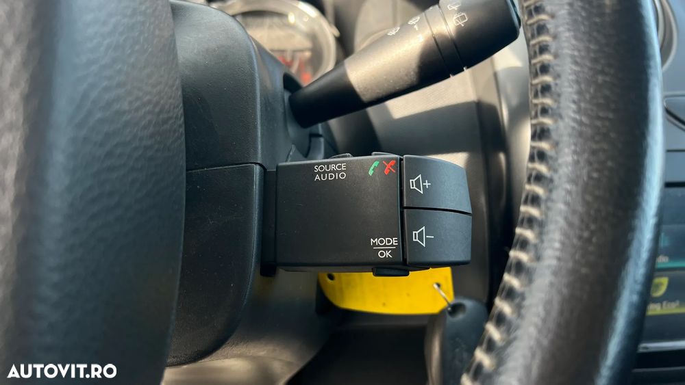 Dacia Duster 1.5 dCi 4x2 Ambiance - 16