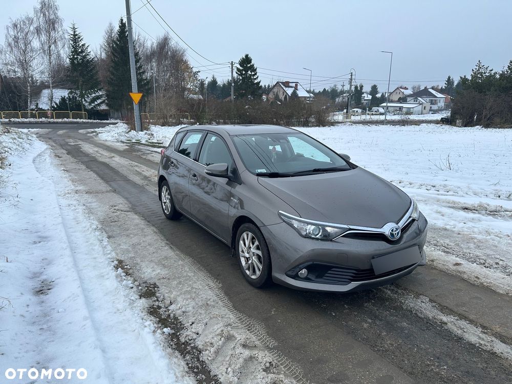 Toyota Auris Hybrid 135 Premium - 5