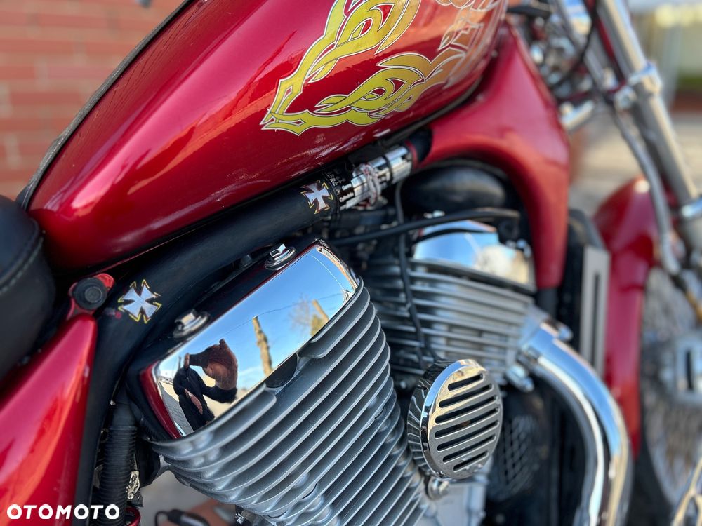 Suzuki Intruder - 25