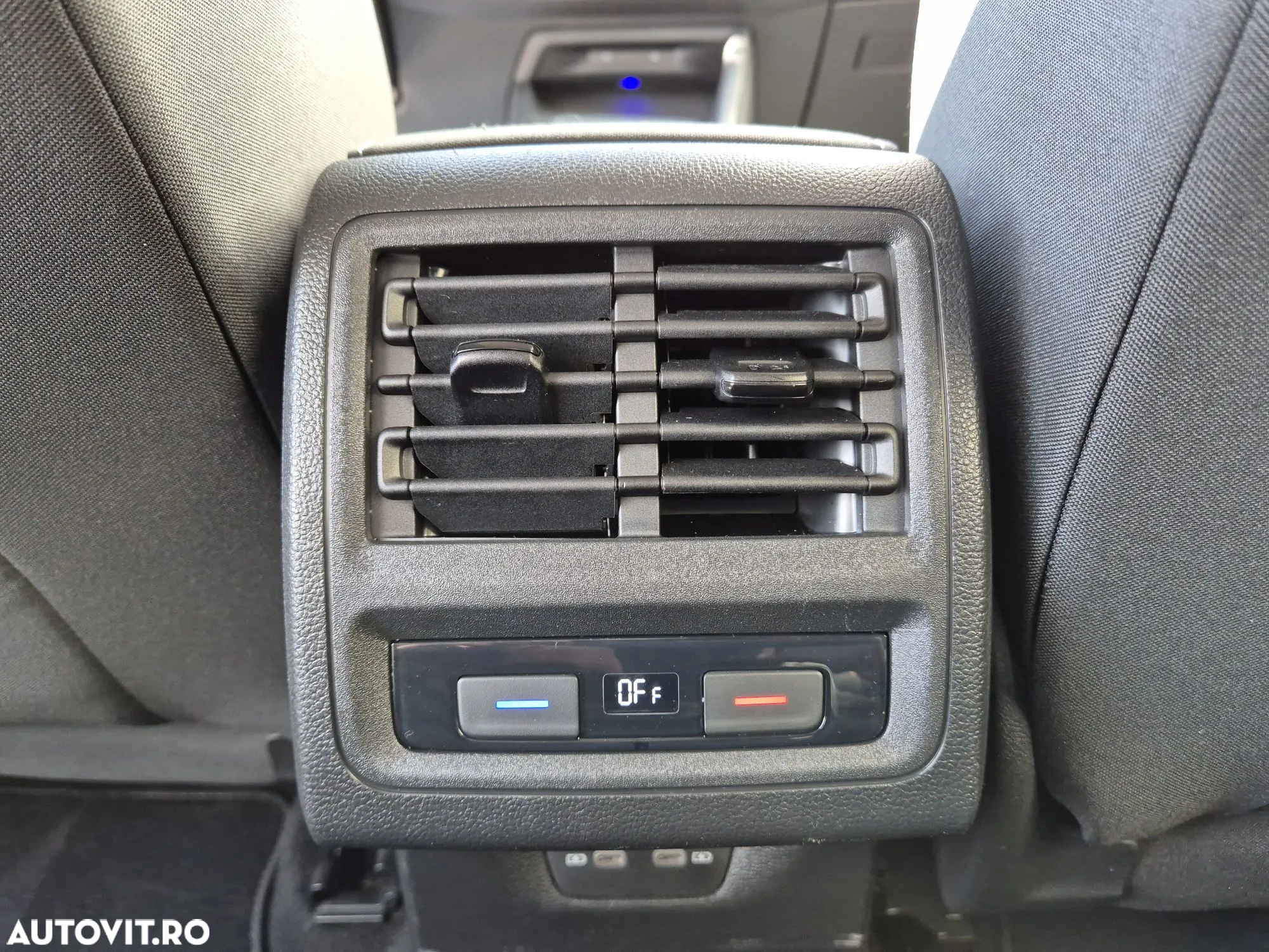 Volkswagen Golf 2.0 TDI DSG Style - 12