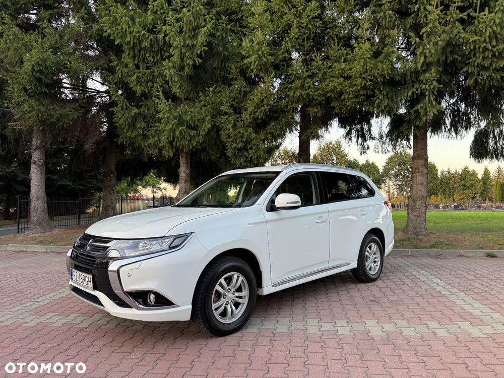 Mitsubishi Outlander 2.0 4WD - 3