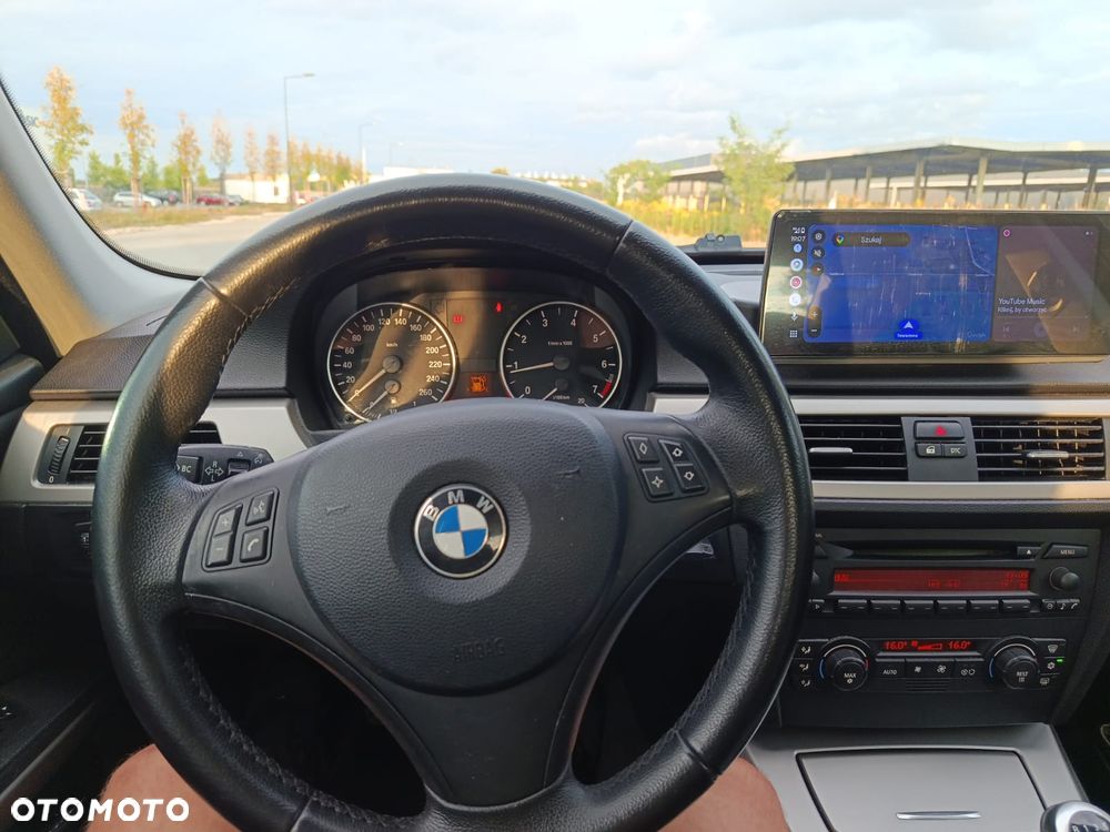BMW Seria 3 - 26