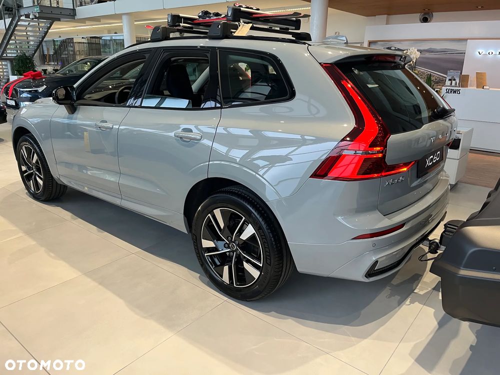 Volvo XC 60 B5 B AWD Plus Dark - 7