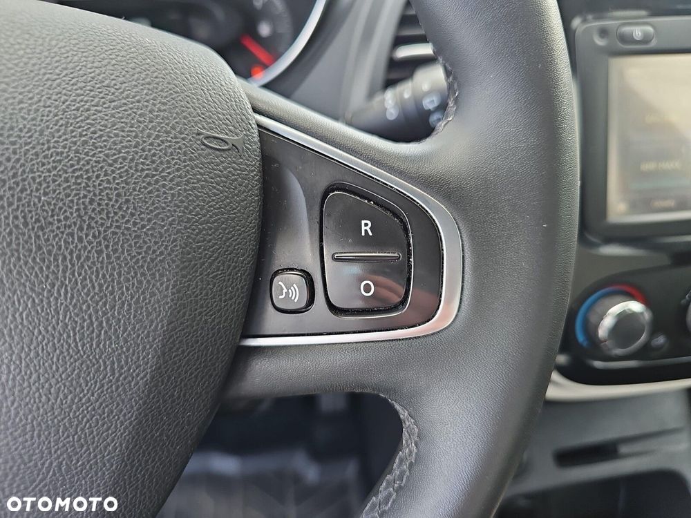 Renault Captur - 16