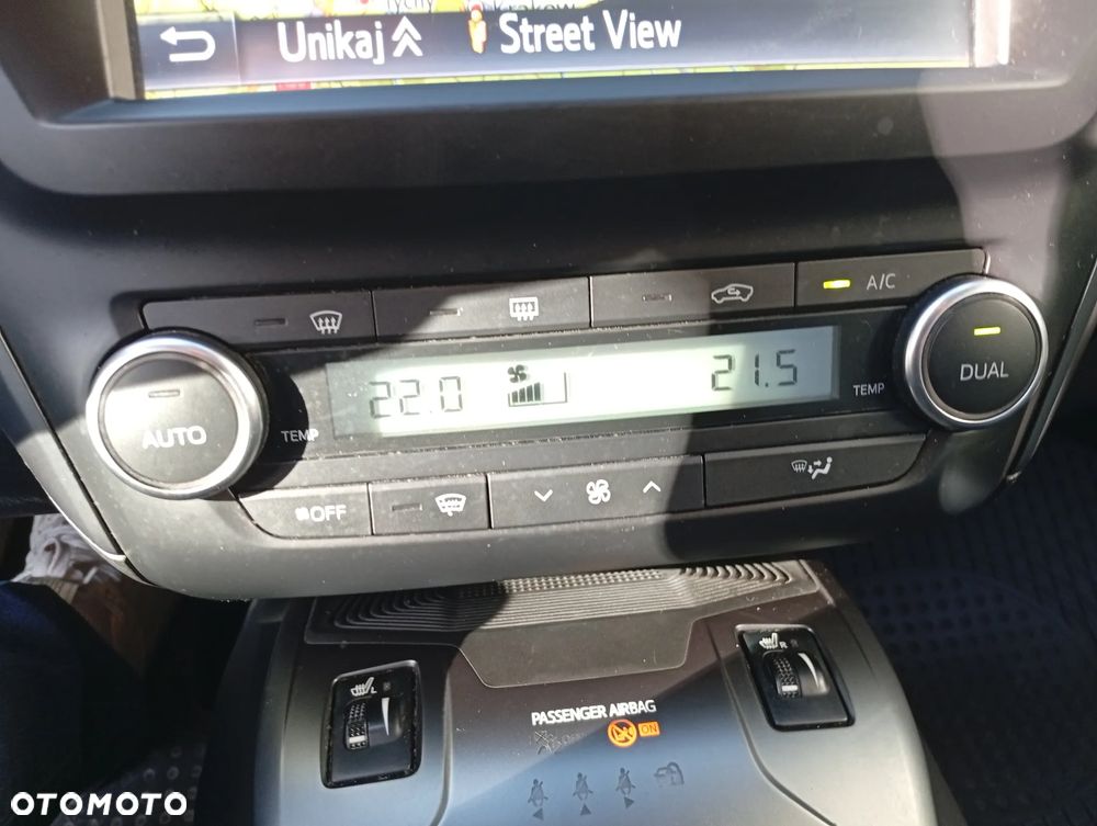 Toyota Avensis 2.0 D-4D Prestige - 19