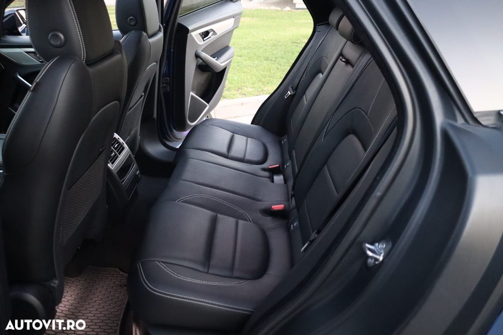 Jaguar F-Pace D200 AWD R-Dynamic HSE - 9