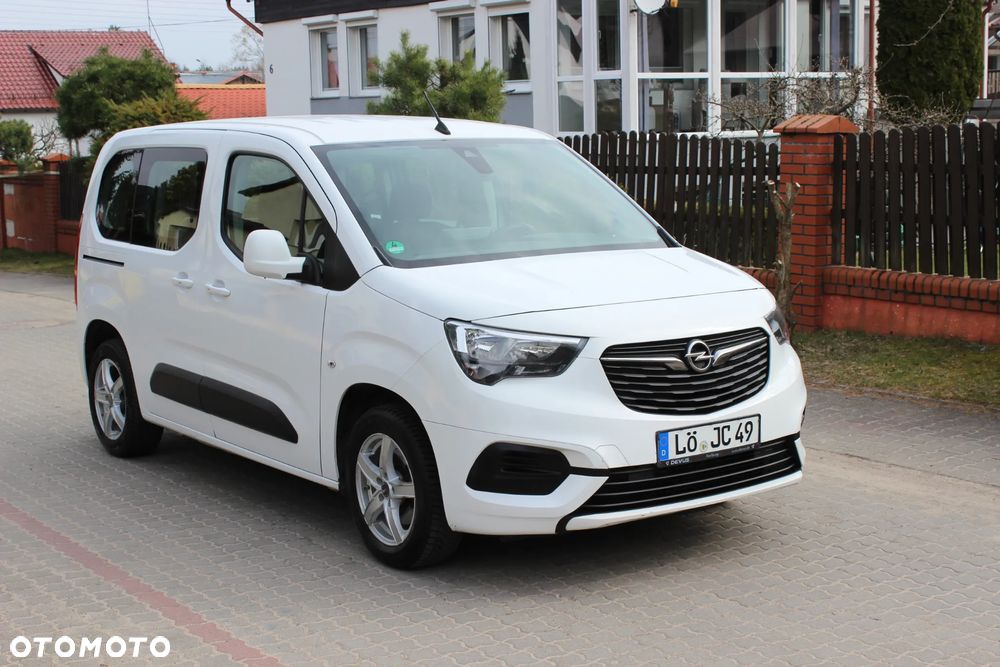 Opel Combo 1.5 D Start/Stop Innovation - 4