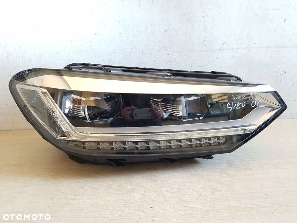 vw touran15^ prawy lampa reflektor full led 5tb941082a - 2