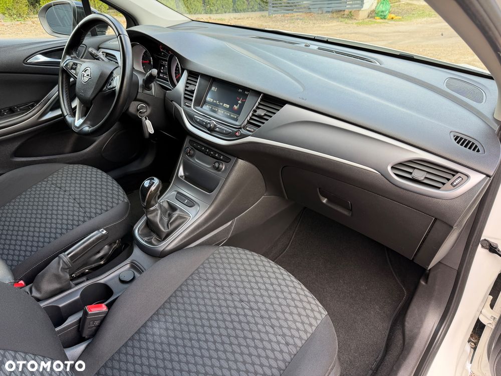 Opel Astra 1.4 Enjoy - 29