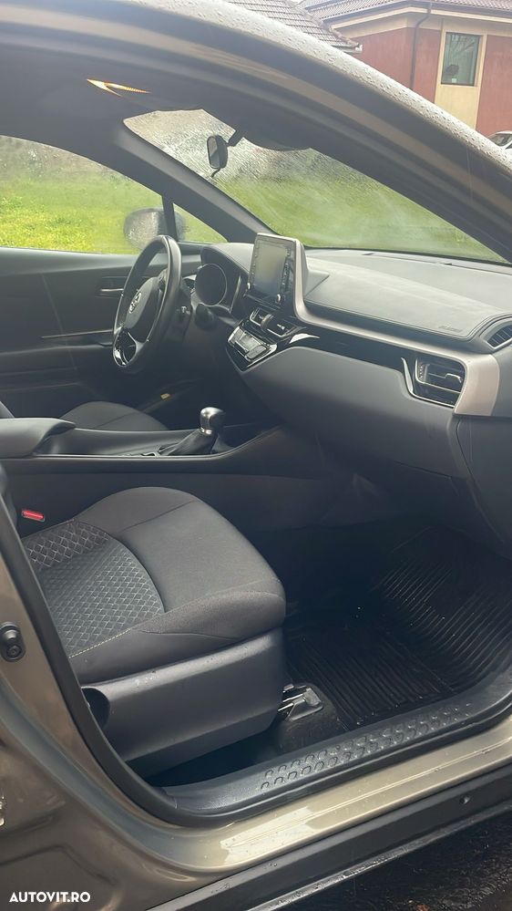 Toyota C-HR 1.8 HSD 122 CP 4x2 CVT Core - 5