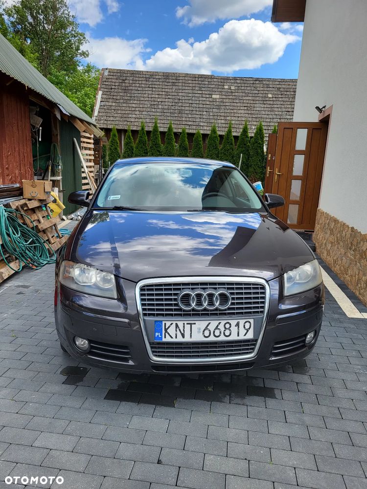 Audi A3 3-drzwiowe 1.6 Ambiente - 1