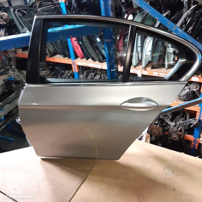 Porta traseira esquerda bmw F10 - 1