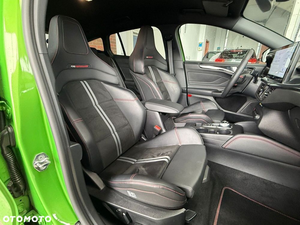 Ford Focus - 11