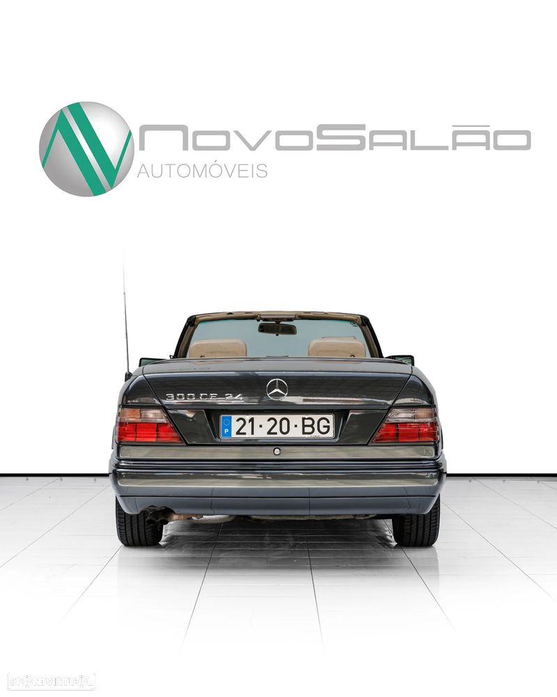Mercedes-Benz W124 (1984-1997) 300 CE 24 Cabriolet - 10