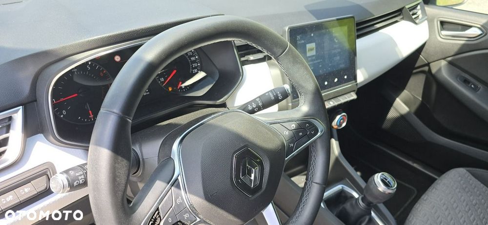 Renault Clio - 19