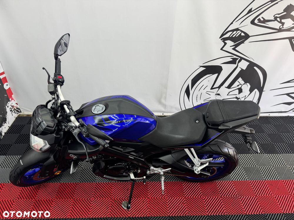 Yamaha MT - 8