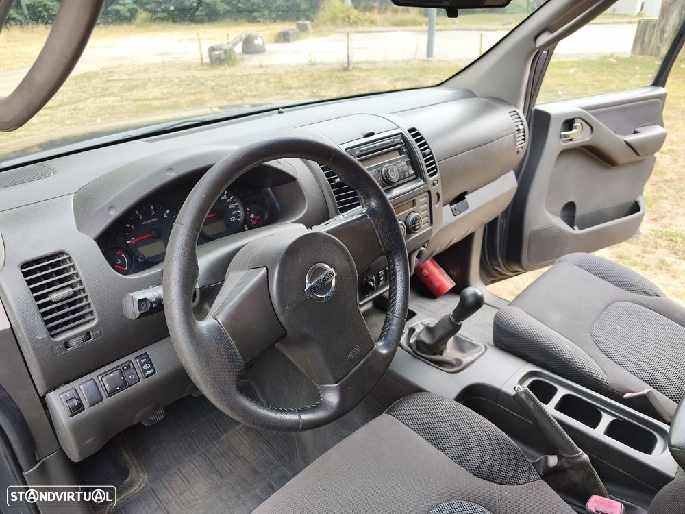 Nissan Navara 2.5 dCi CD LE - 6