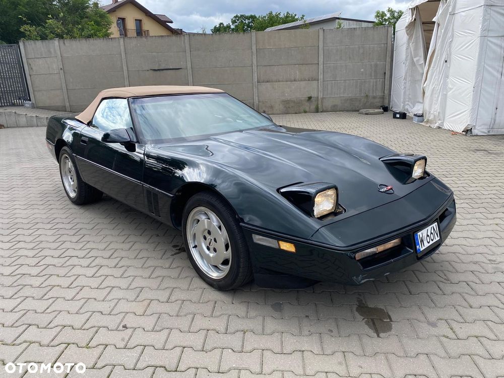 Chevrolet Corvette - 11