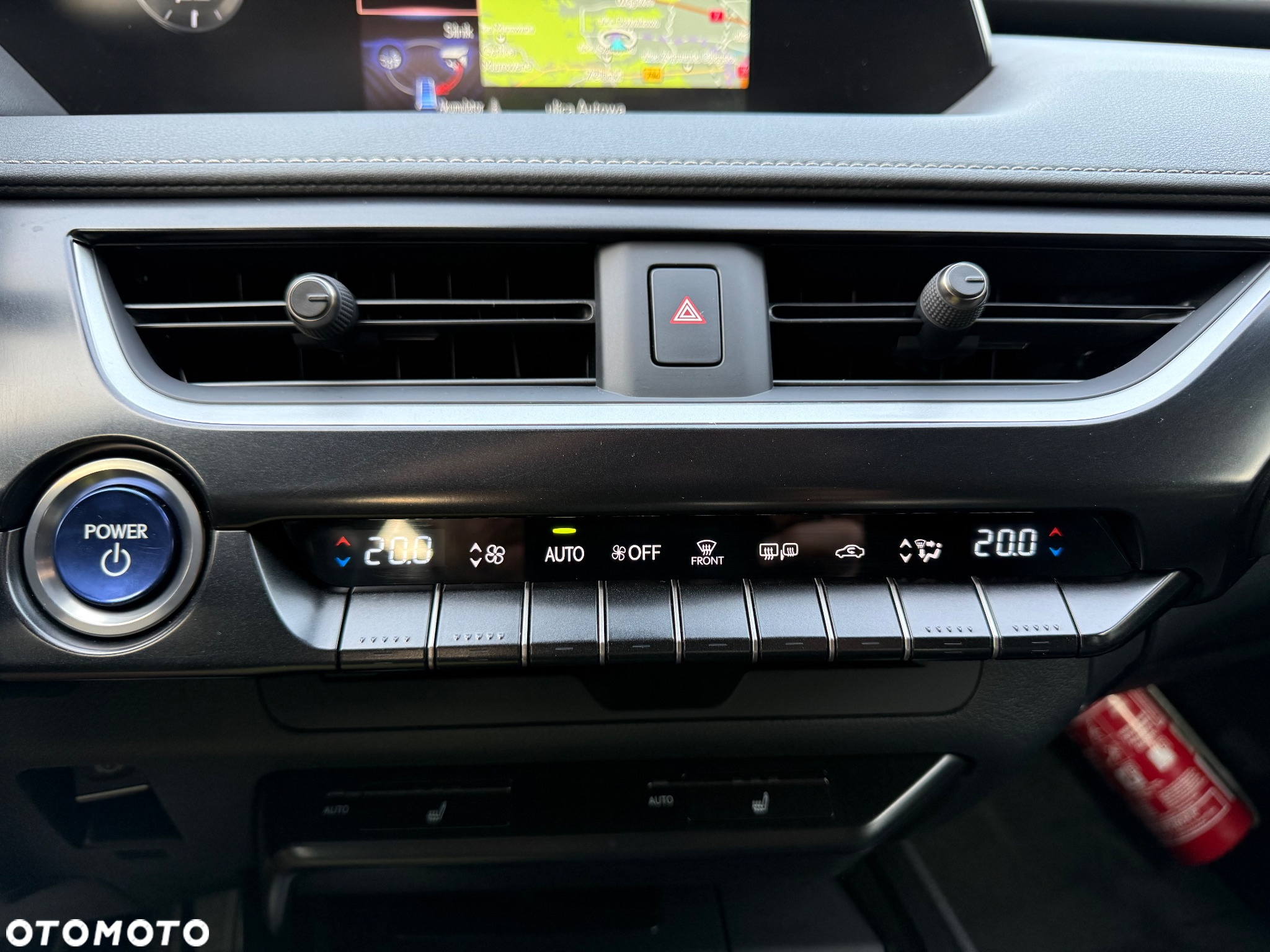 Lexus UX - 20