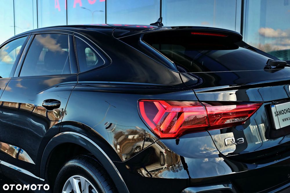 Audi Q3 Sportback - 13
