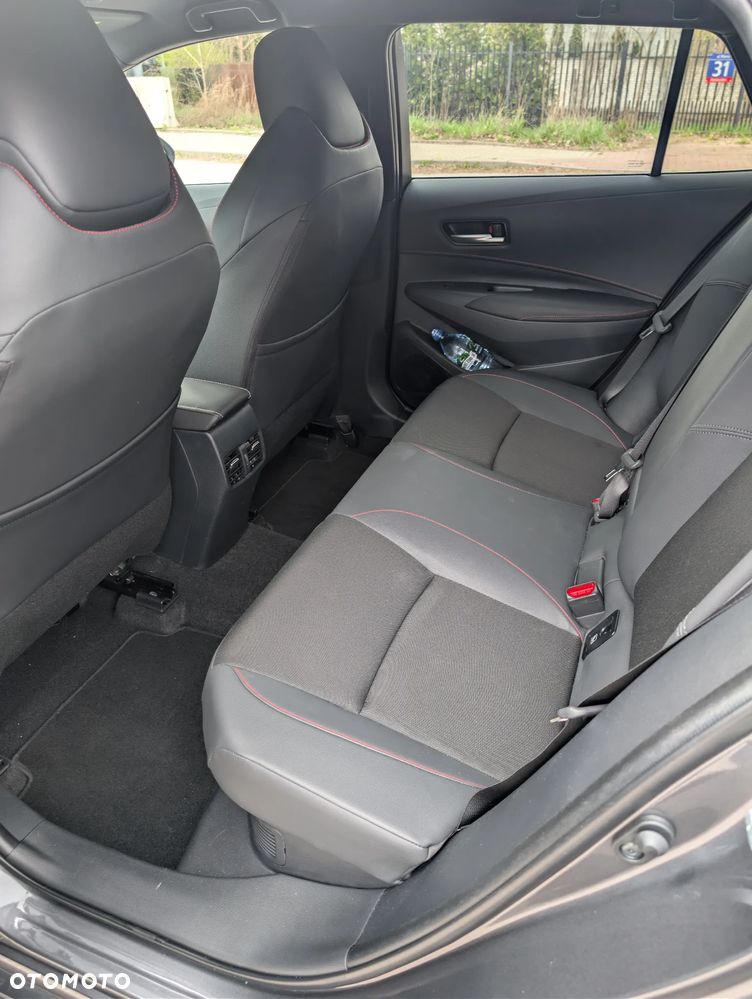 Toyota Corolla 2.0 Hybrid GR Sport - 8