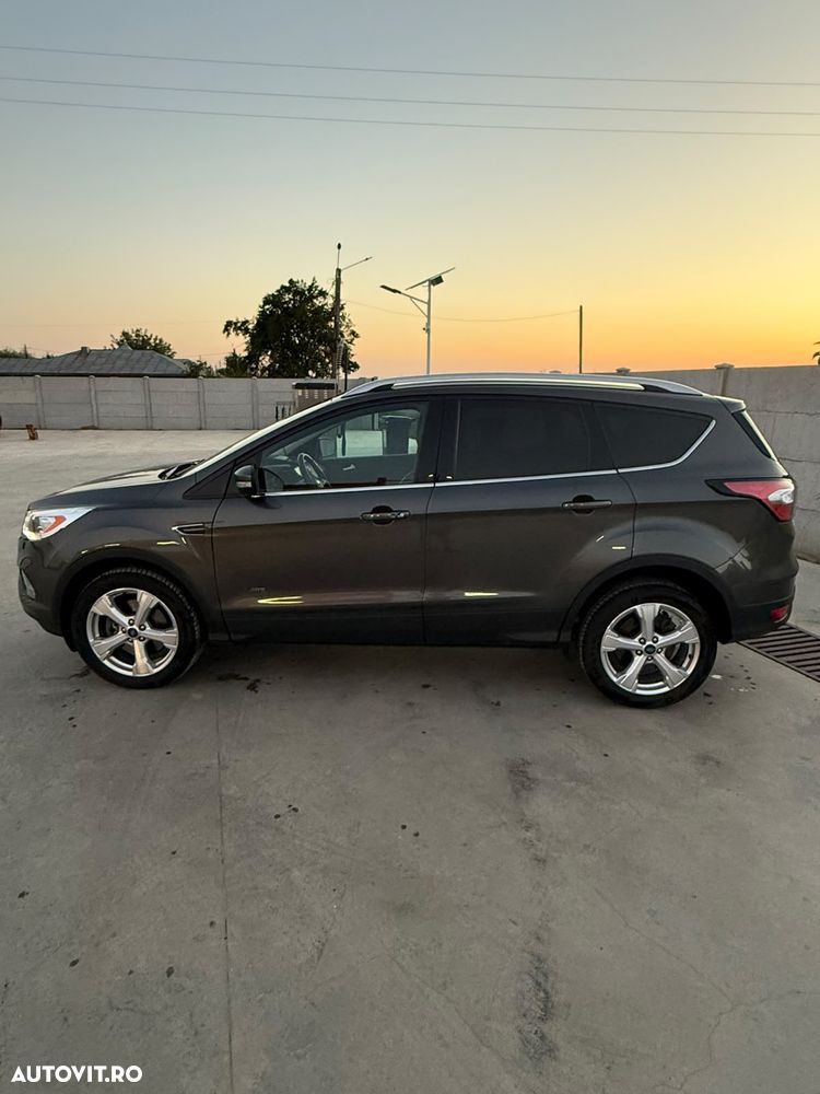 Ford Kuga 2.0 TDCi 4WD Titanium - 9
