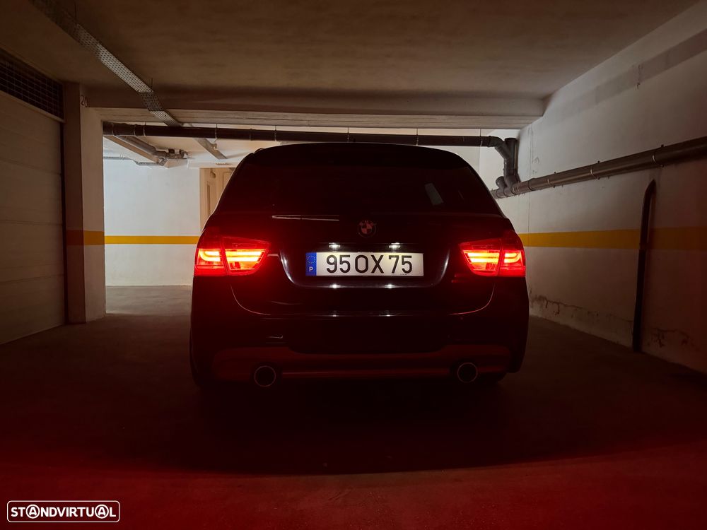 BMW 318 2010 photo 4