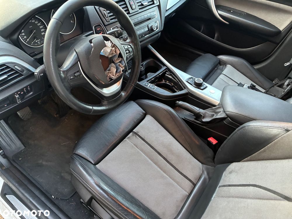 BMW Seria 1 120d Urban Line - 8