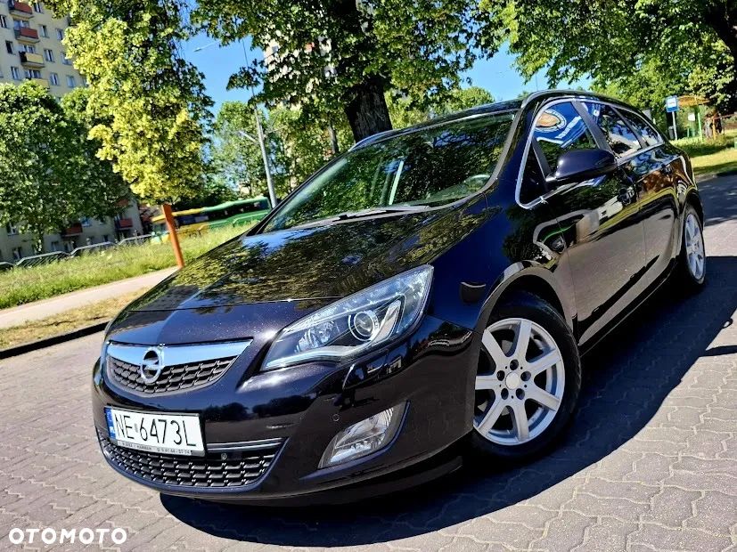 Opel Astra 1.4 Turbo Cosmo - 1