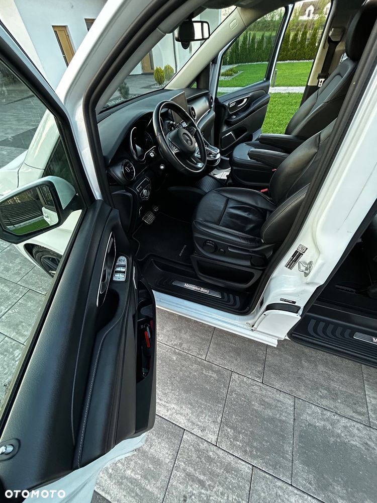 Mercedes-Benz Klasa V 300 d Avantgarde 9G-Tronic (d³ugi) - 16