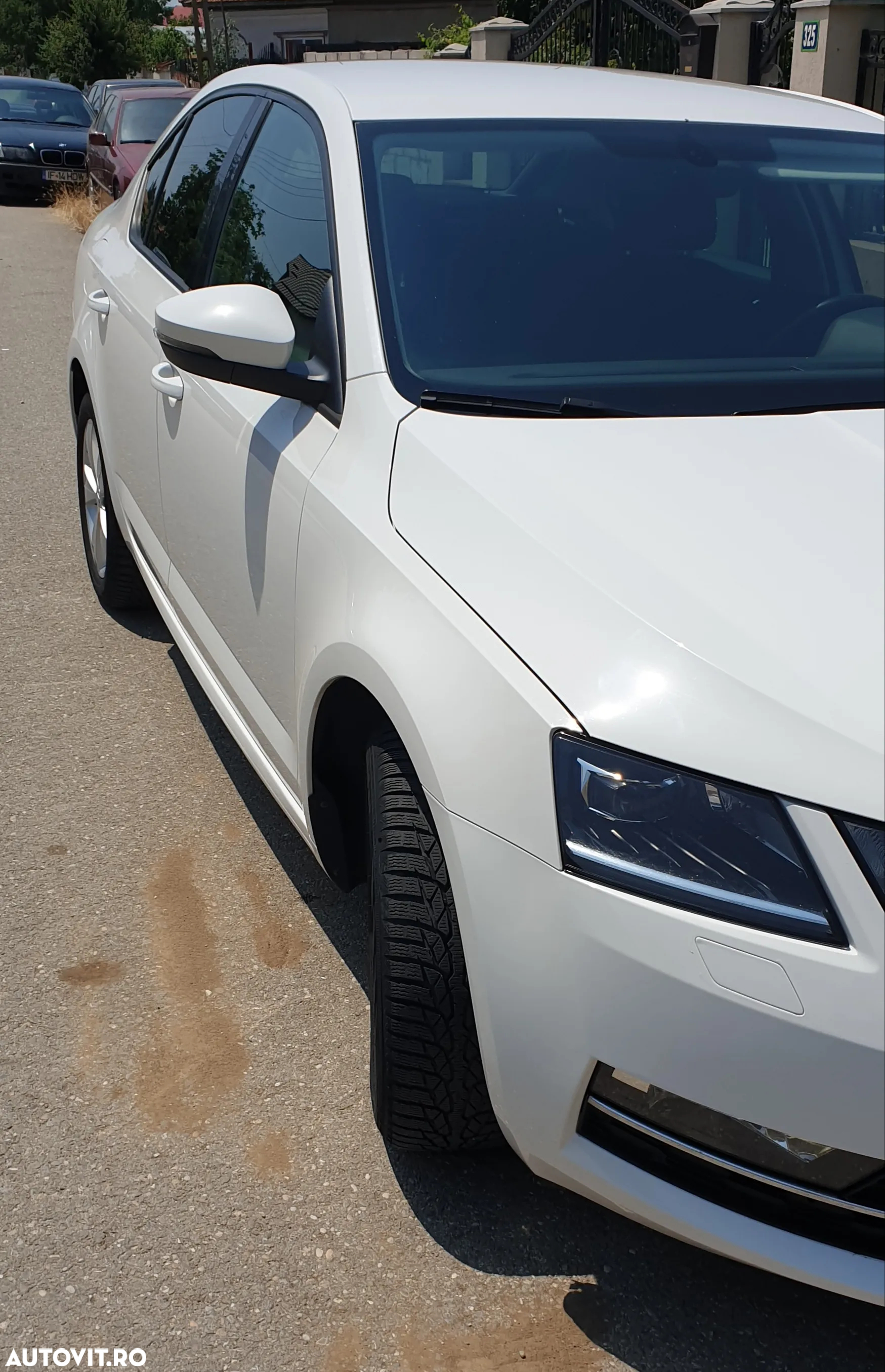 Skoda Octavia Combi Diesel 1.6 TDI DSG Style - 3