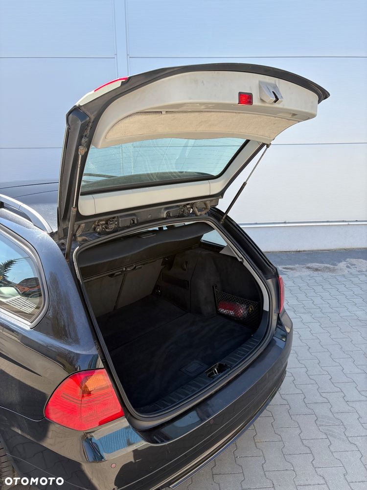 BMW Seria 3 320d DPF Blue Performance Edition Fleet Exclusive - 25