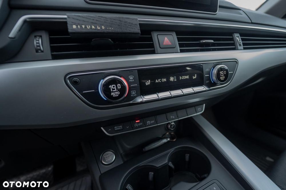 Audi A4 Avant 2.0 TDI S tronic - 24