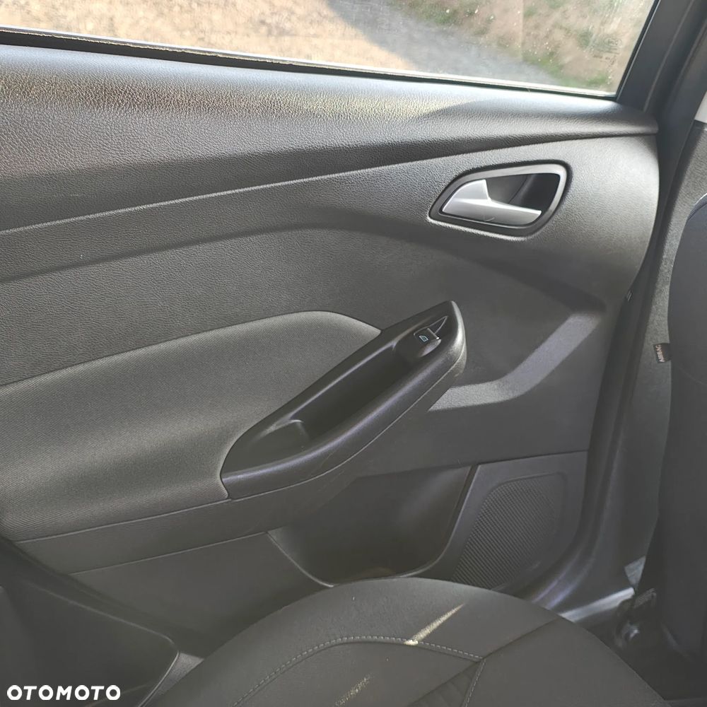 Ford Focus 1.0 EcoBoost STart-Stopp-System TITANIUM X - 24