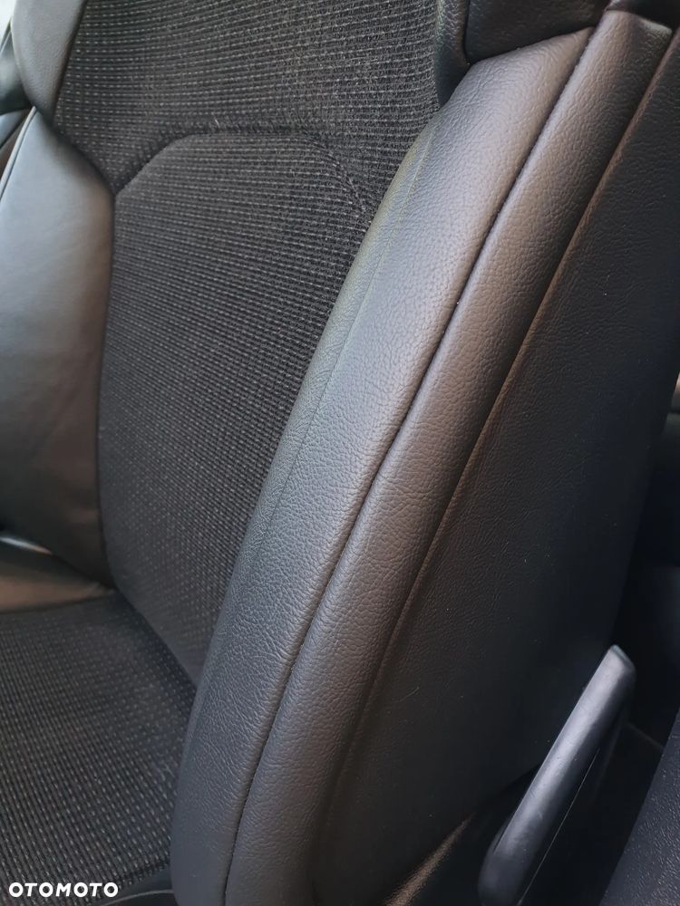 Citroën C5 2.0 HDi Confort Equilibre Navi - 25