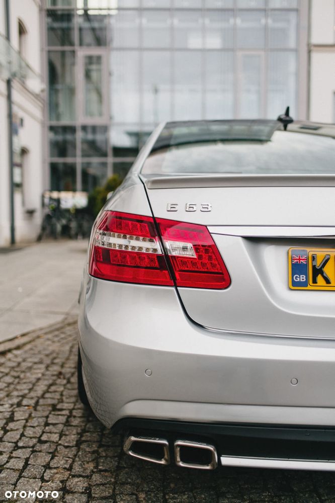 Mercedes-Benz Klasa E 63 AMG AMG Speedshift 7G-MCT - 12
