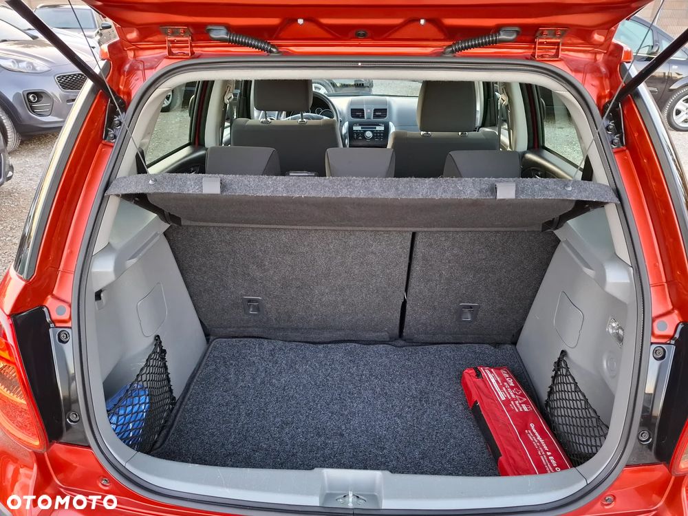 Suzuki SX4 1.6 VVT 4x2 Comfort - 14