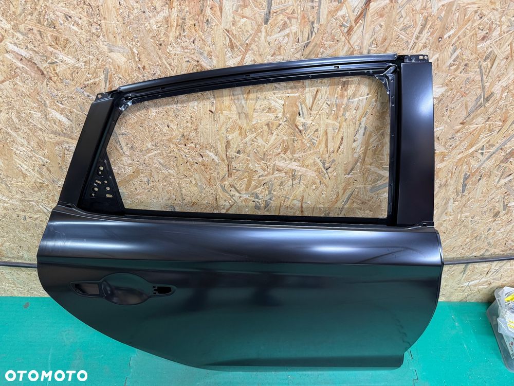 NOWE ORYGINAŁ DRZWI PRAWE TYLNE PRAWA TYŁ HYUNDAI I30 III 3 FASTBACK 17-25 77004 G4700 - 9