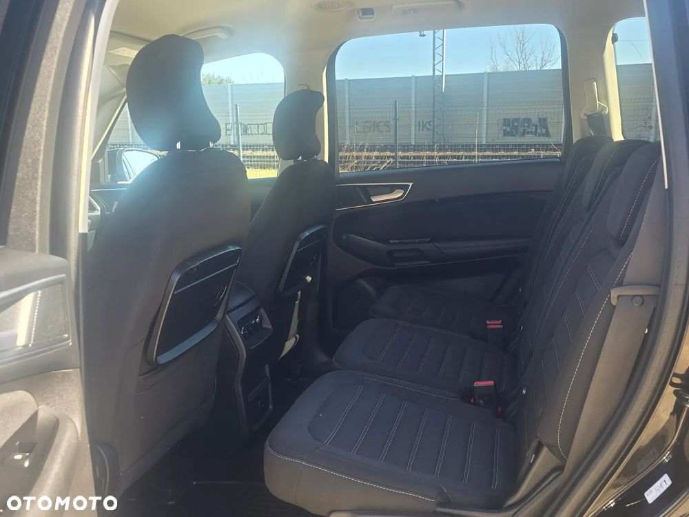 Ford Galaxy - 12