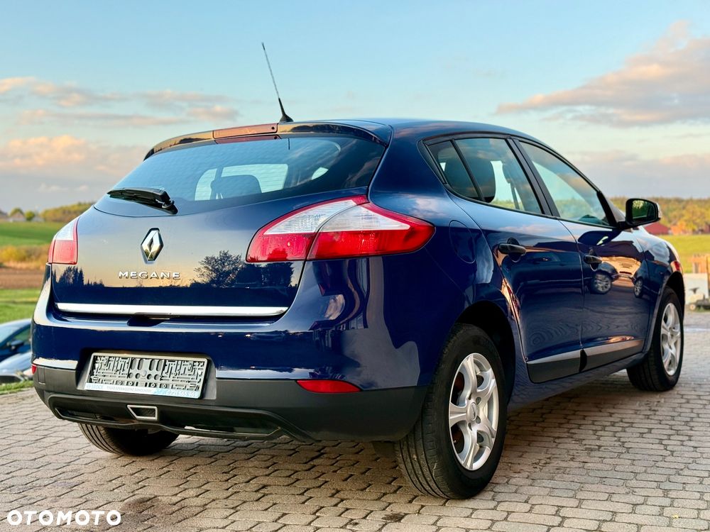 Renault Megane 1.6 16V 100 J'taime - 5